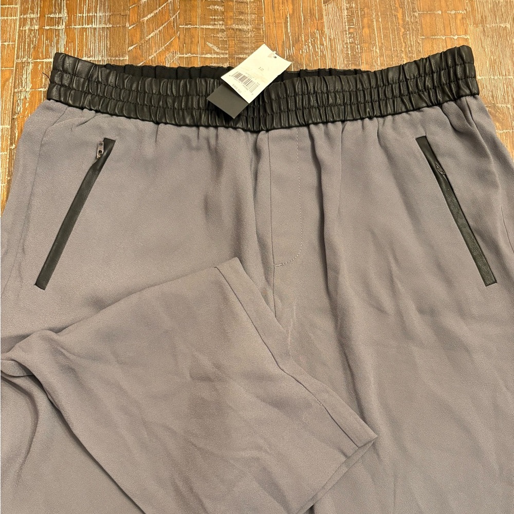 Banana Republic grey dress pants. NWT size 12